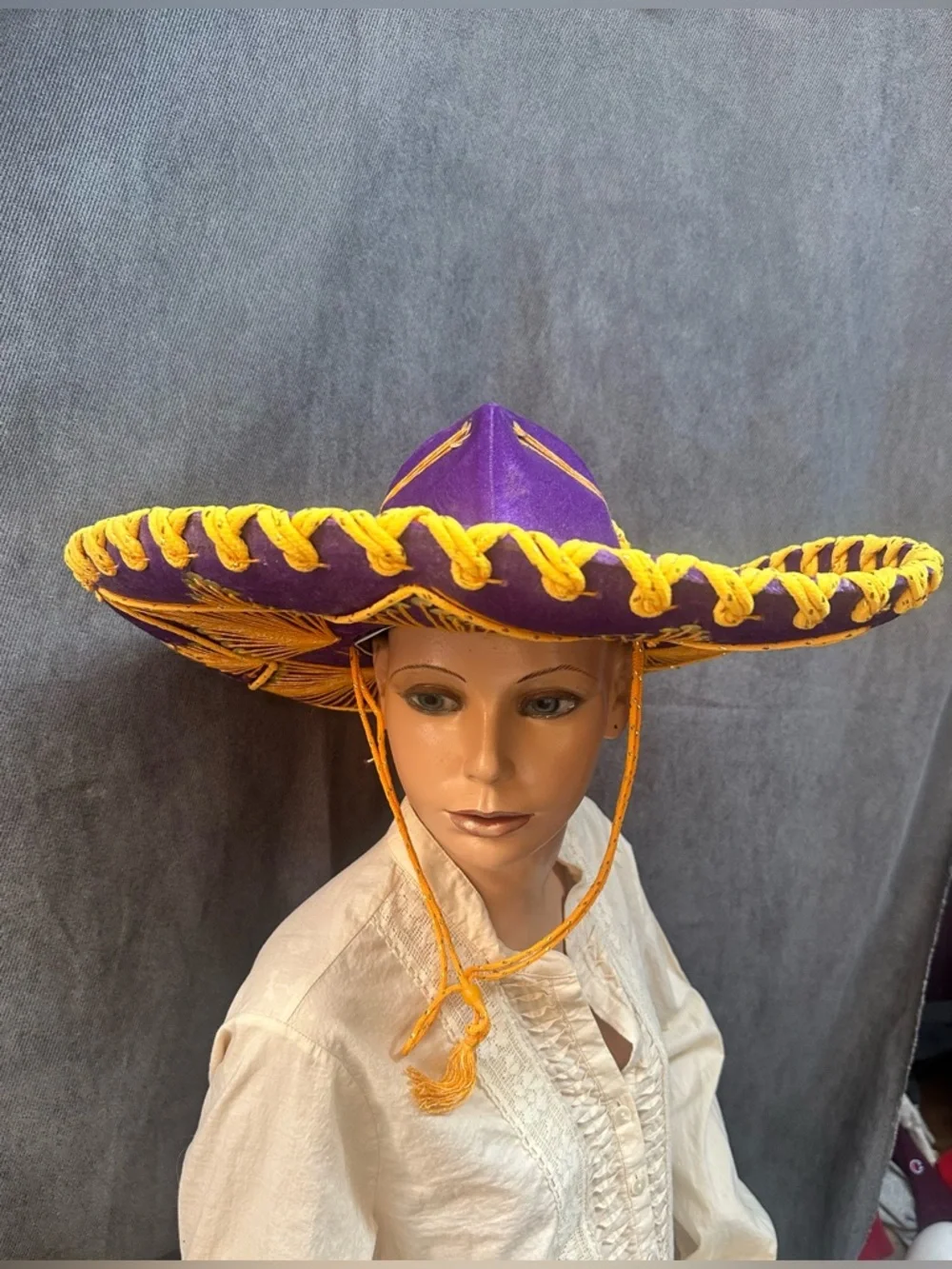 Mexican sombrero hat purple & gold - Picture 2 of 4